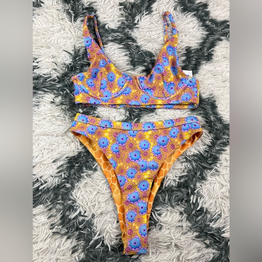 NWT Moana Bikini Set Women’s Multi-color Size XS